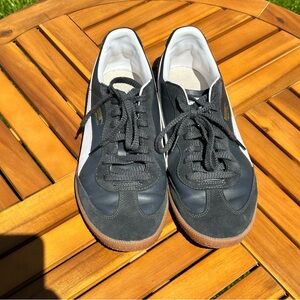 Puma Super Liga Black Soccer Shoes